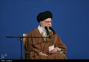 پایان جلسه علنی مجلس؛ جمعی از نمایندگان به دیدار رهبری رفتند